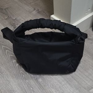 Lululemon Athletica Black Interior Bag